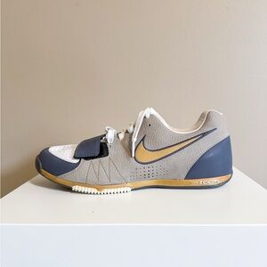 Nike Zoom Men’s Athletic Shoes Bloke Sneakers Gray Gold Size 9.5 EU 43